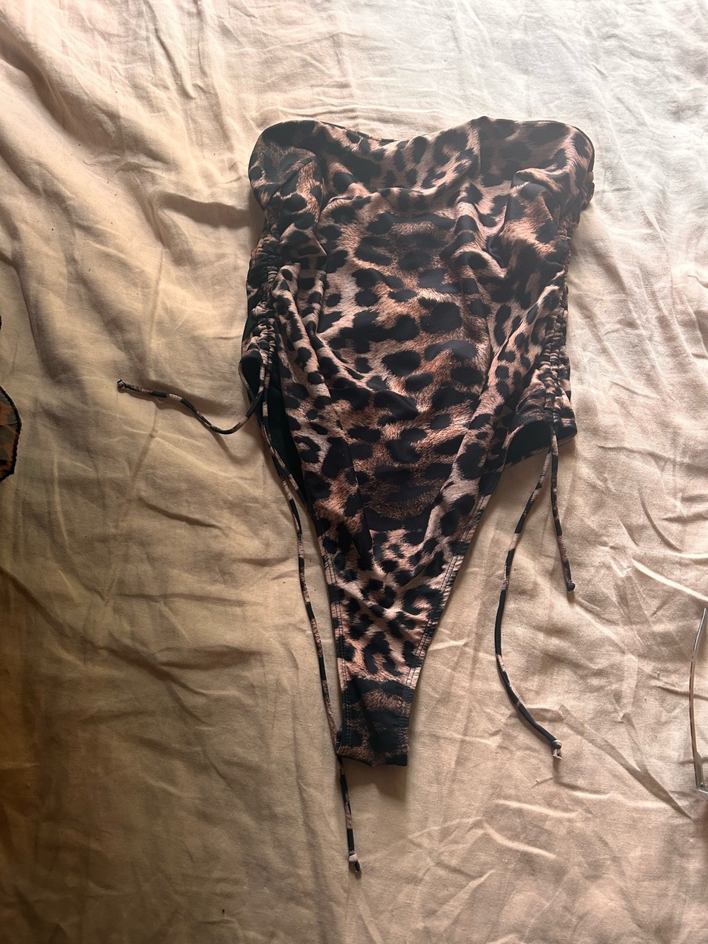 Strapless leopard print cheeky One-Piece Swimsuit sz L